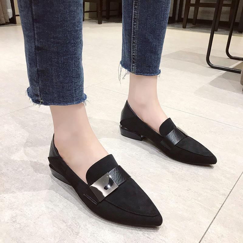 The new Korean suede shoes in spring, ins, wear black vintage British shoes with pointed heels