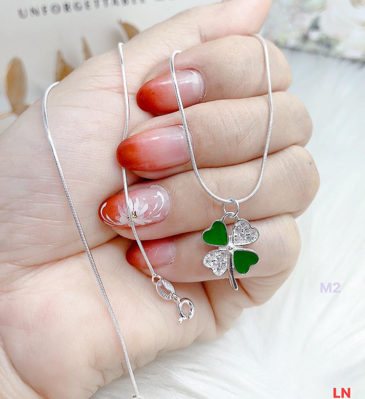 Dây chuyền nữ mặt cỏ 4 lá chất liệu bạc Ý MS012
