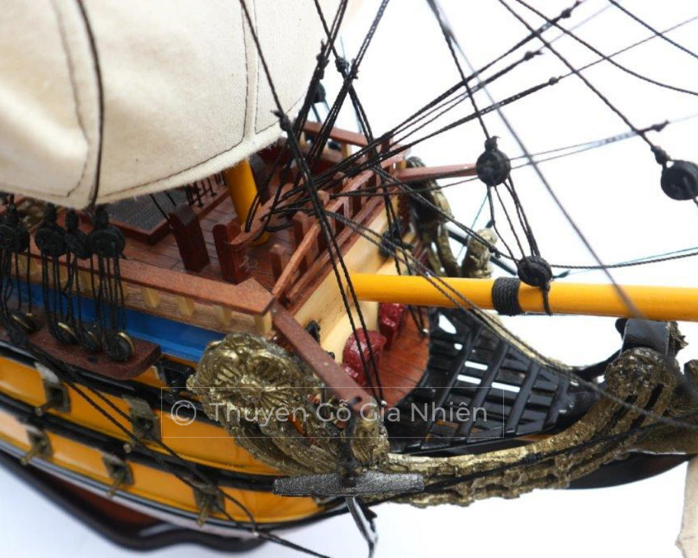 Mô Hình Thuyền Gỗ Phong Thủy Dạng Thuyền Cổ SOLEIL ROYAL Chính Hãng Hàng Xuất Khẩu Chất Lượng Cao