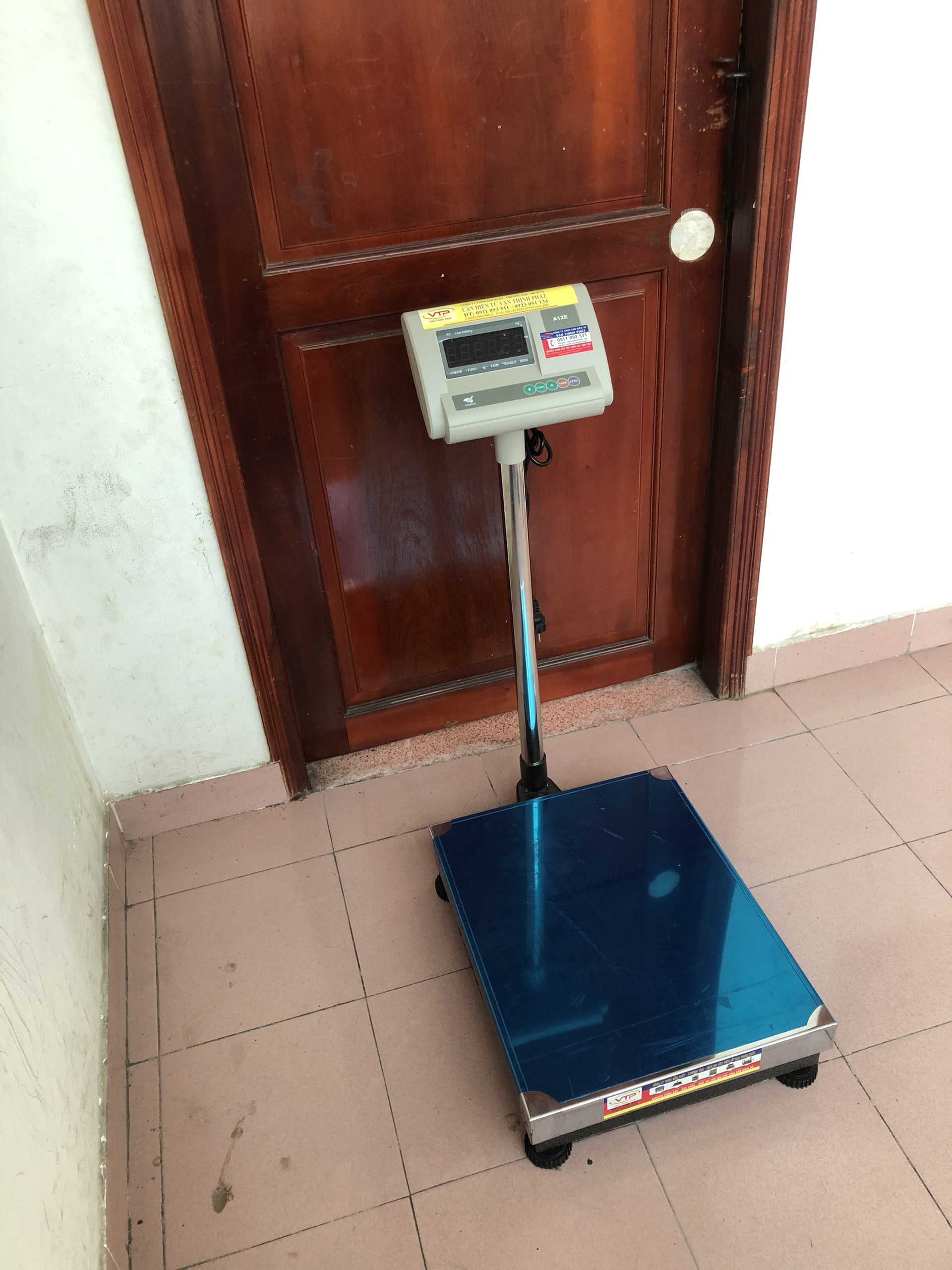 Cân Bàn Điện Tử A12E 200 KG