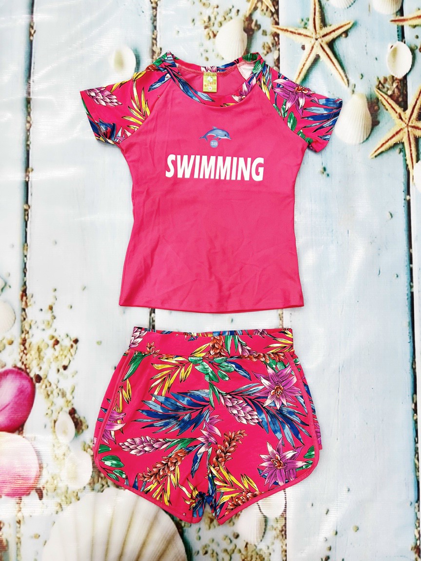 Hình ảnh Bộ Đồ Bơi Nữ Quần Đùi Áo Cộc Tay