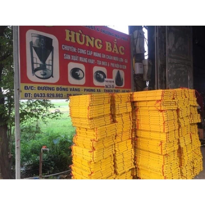 Tấm lót sàn nhựa chó mèo 40x55cm