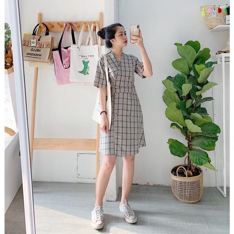 Đầm caro nút