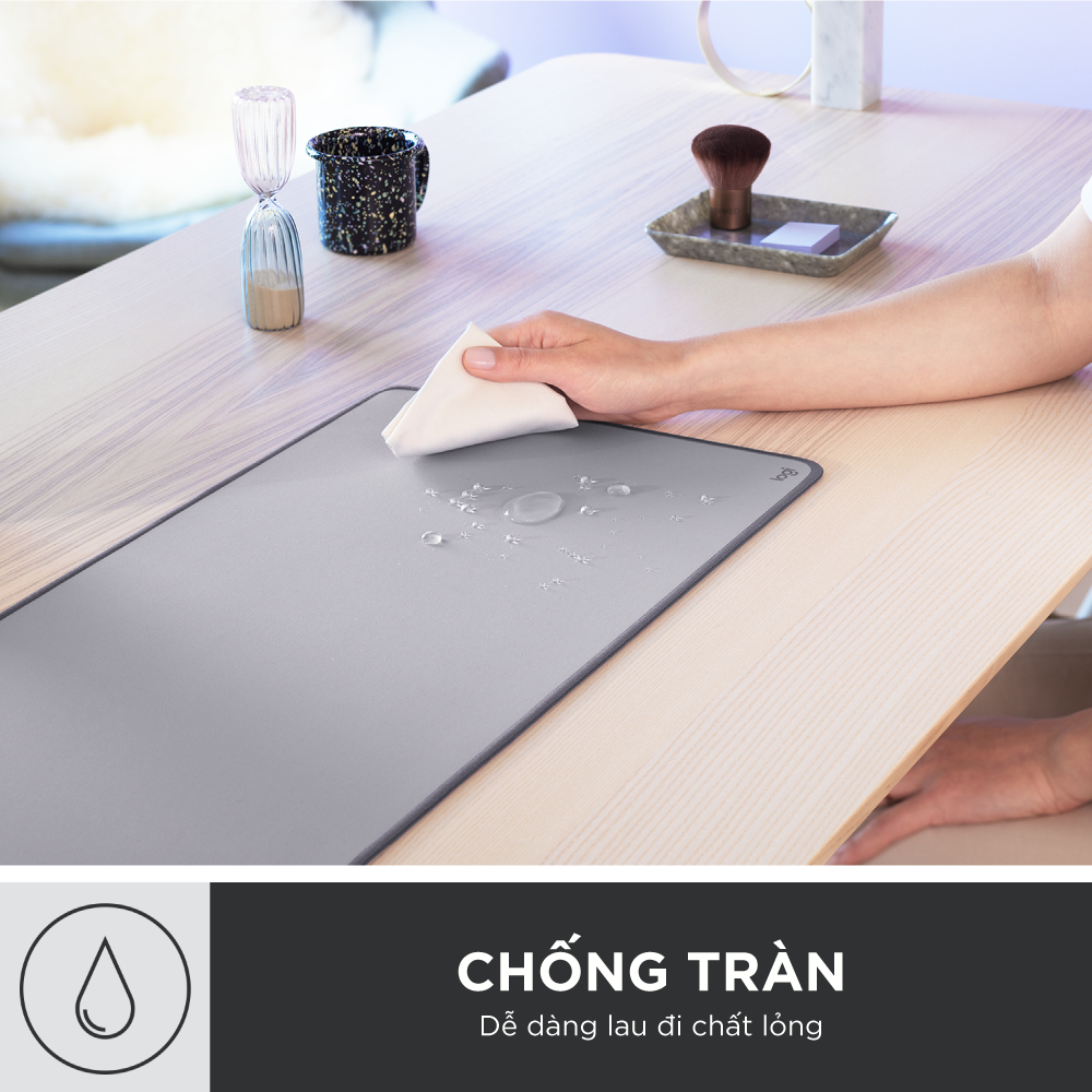 Bàn di chuột cỡ lớn Logitech Desk Mat - Đế cao su chống trượt, lướt dễ dàng, bề mặt chống đổ tràn, bền bỉ, nhỏ gọn - Màu