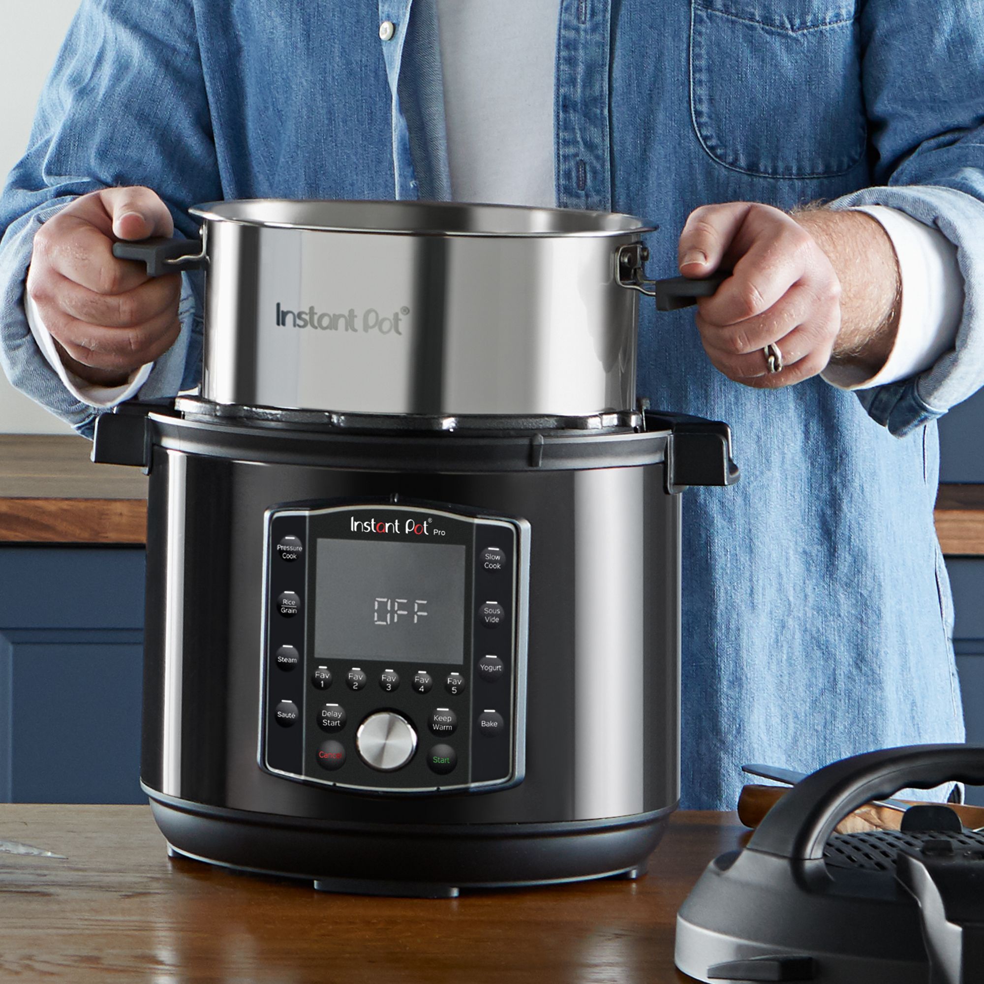 Nồi Áp Suất Điện Đa Năng INSTANT POT PRO 10-IN-1, 5.7L - Hàng Chính Hãng