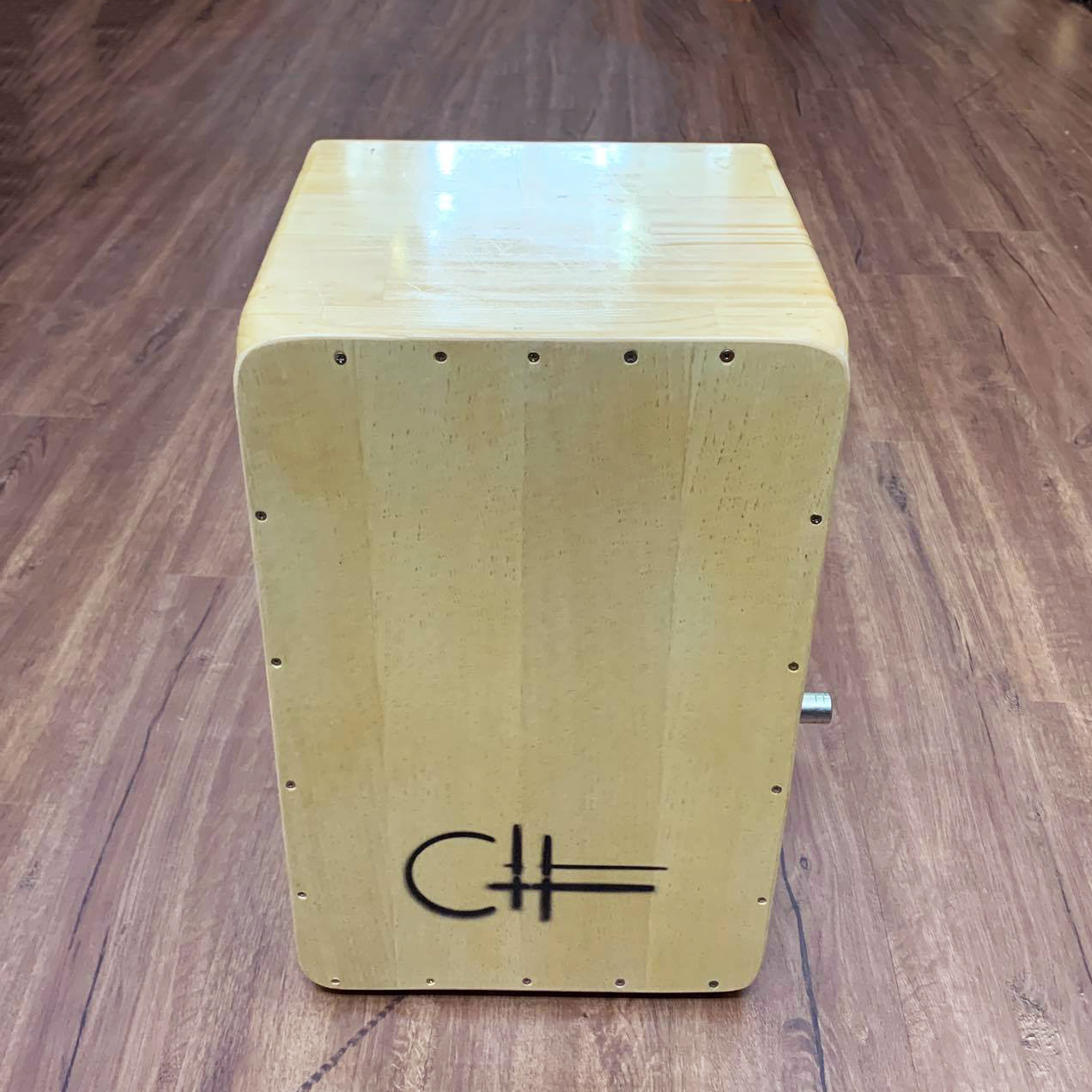 Trống cajon T6S-2020V