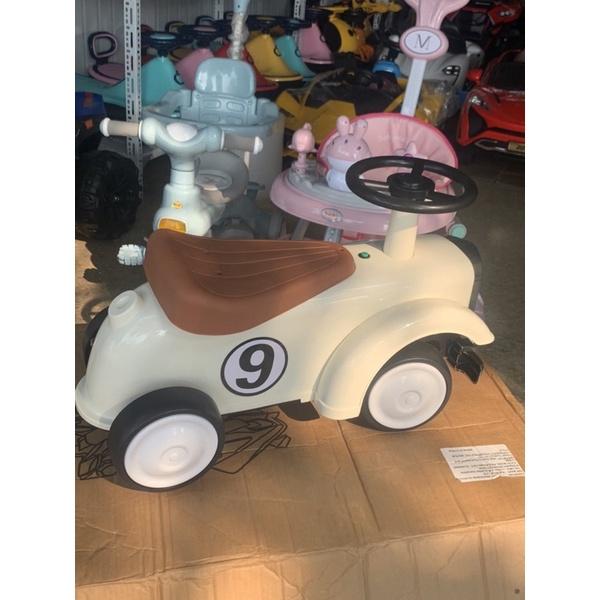 Xe chòi chân ô tô AUDI cho bé có nhạc, có đèn led nháy ,xe lắc cho bé cao cấp mới nhất BABY FUTURE