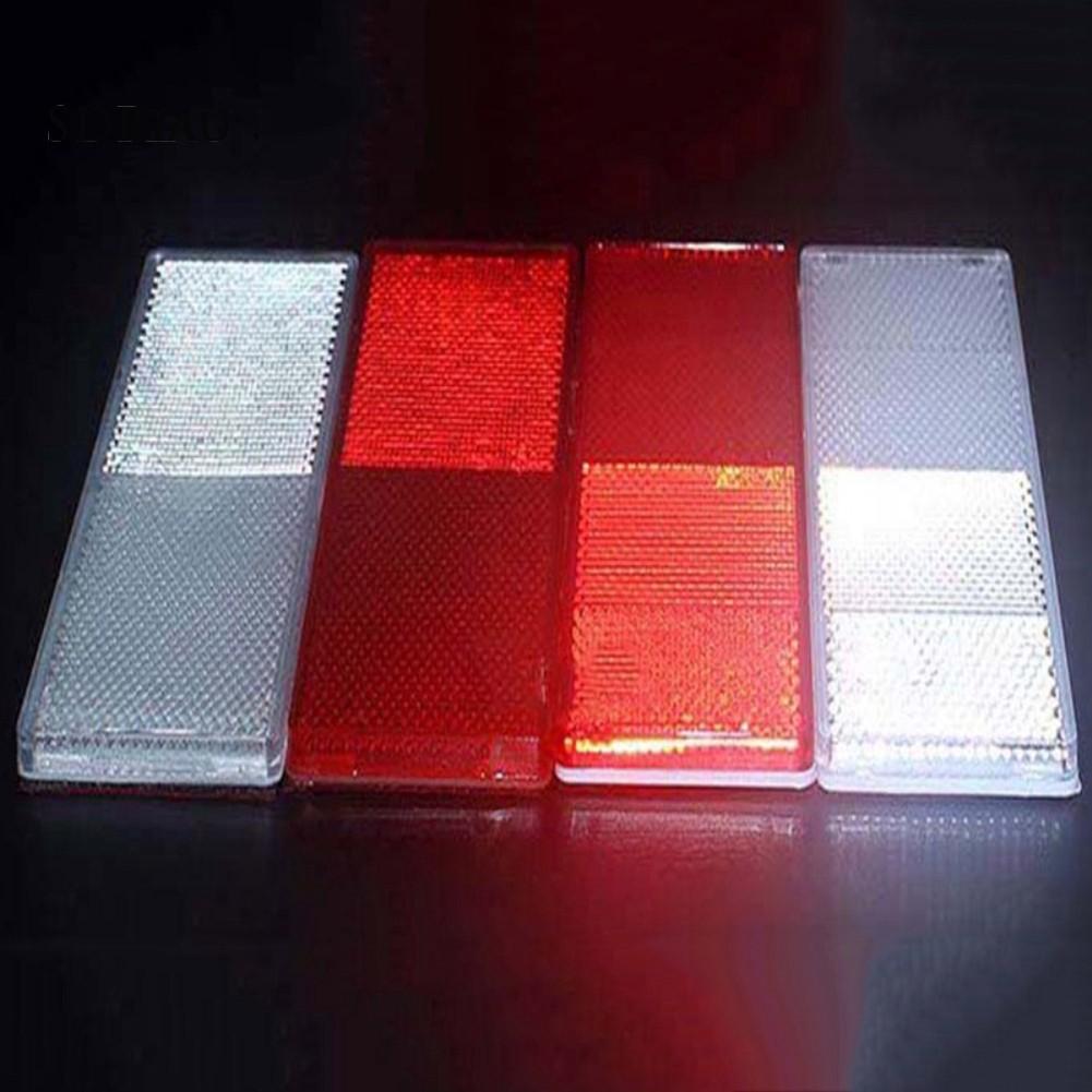 Set 2 miếng nhựa phản quang gắn xe tải tiện dụng