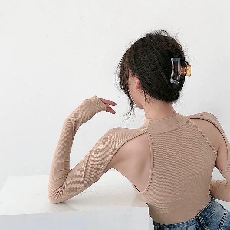 Áo croptop dài tay HAGA áo thun phong cách Hàn với thiết kế đơn giản AKN62
