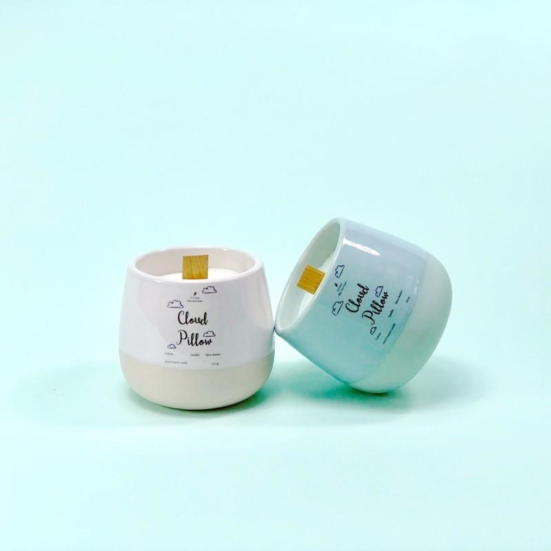 Nến thơm LÁ NHỎ Cloud Pillow (Cotton + Vanilla + Shea Butter) Đem hương của mây về nhà