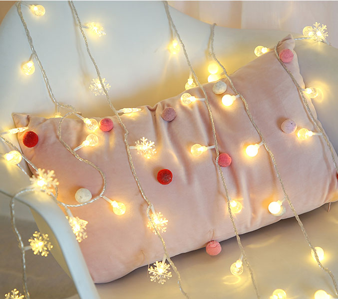 Đèn Led Trang Trí Bông Tuyết Dài 6M - 40 Bóng Trang Trí Noel Lễ Tết