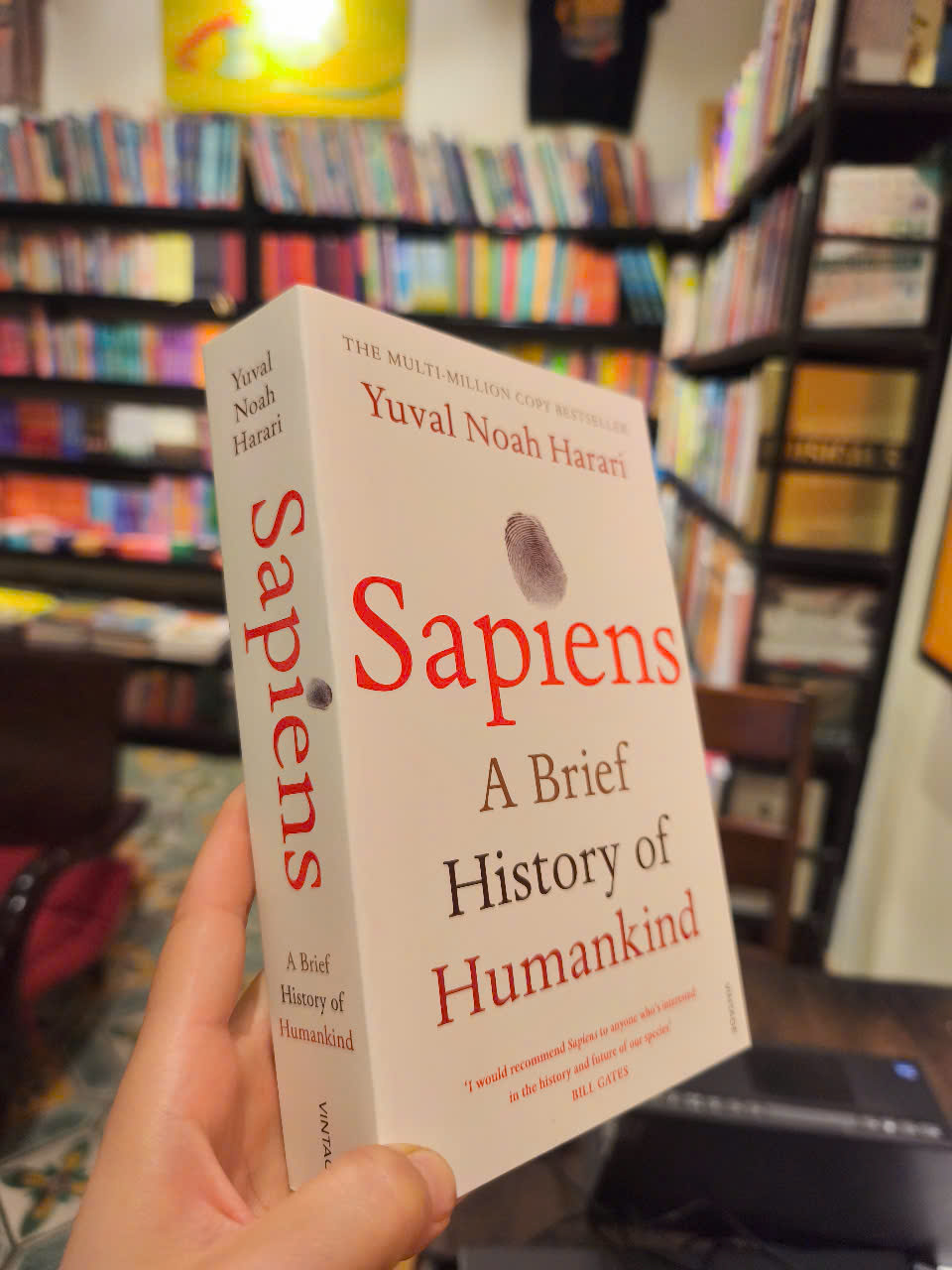 Sách - Sapiens: A Brief History of Humankind by Yuval Noah Harari/Civilization &amp; Culture/Multi-million copy bestseller