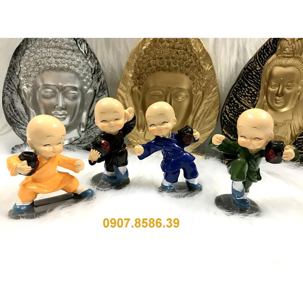 Tượng chú tiểu múa võ tuý quyền