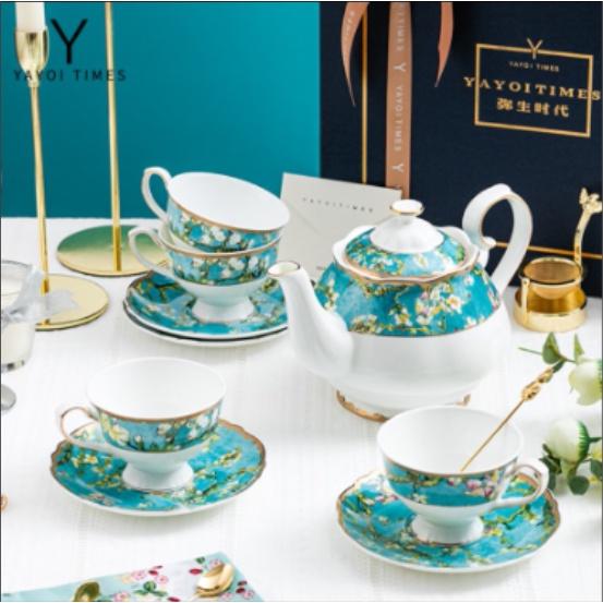Bộ Âm Chén Sứ Hoa Xanh Viền Vàng, Kèm Đĩa Kê, Bình Đường Rót Sữa Sứ Xương cao cấp