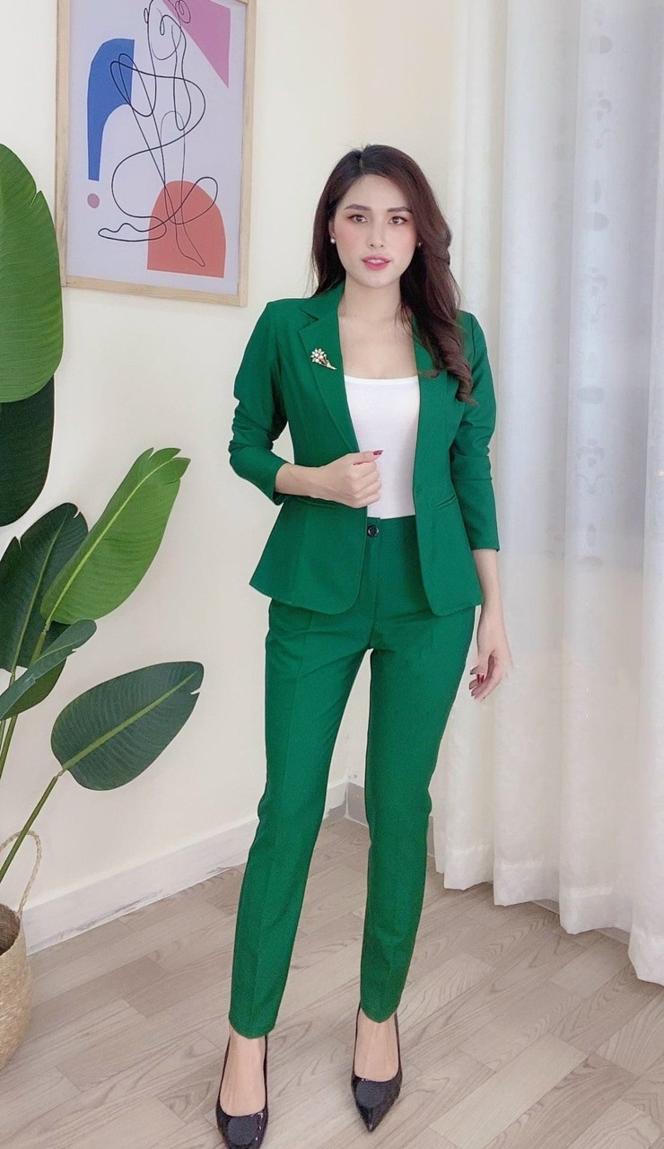 Bộ vest công sở nữ thời trang