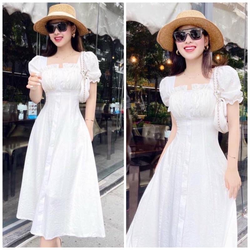 Đầm trắng cổ vuông nhúng ngực