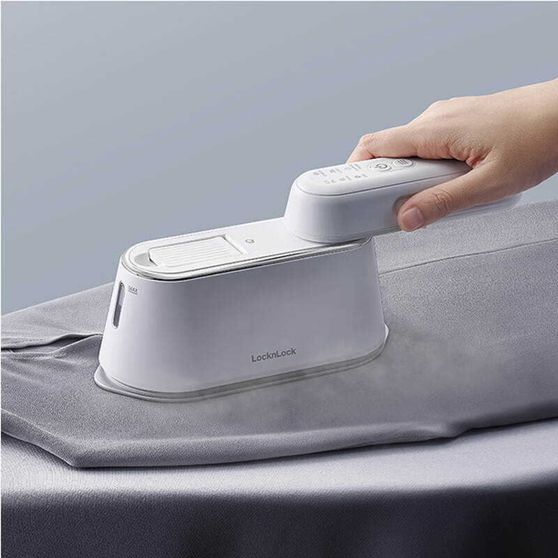 Bàn ủi hơi nước LocknLock 2 trong 1 steam iron 220-240V, 50-60Hz, 1100-1300W - ENI262WHT - Hàng chính hãng