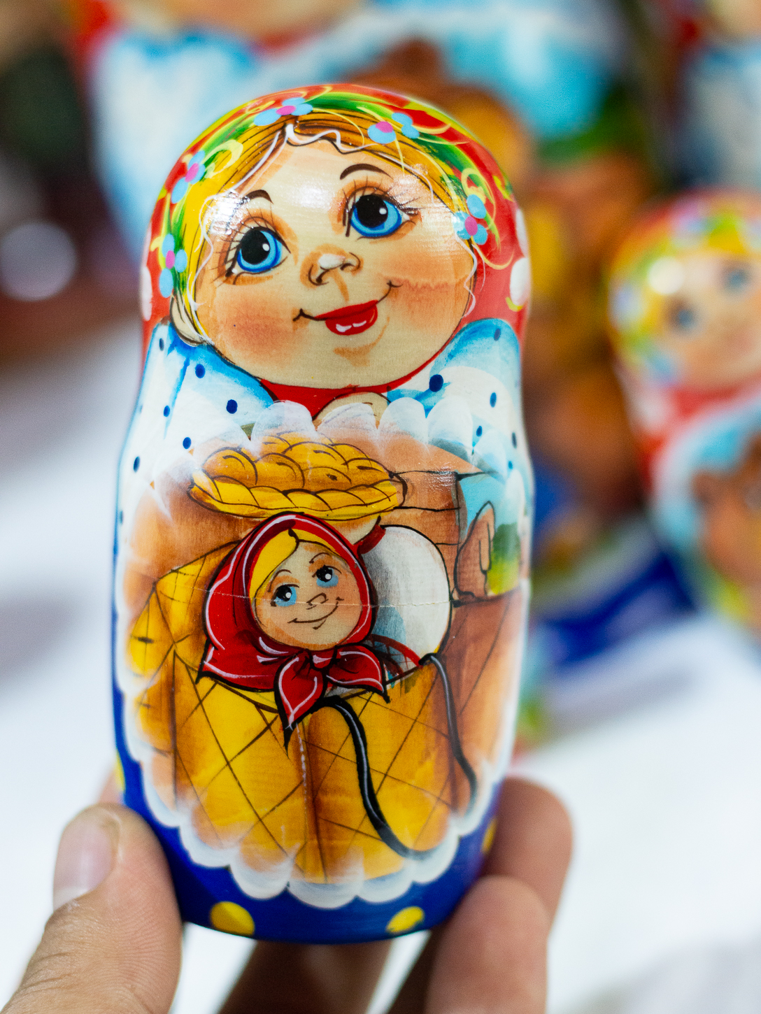 BỘ BÚP BÊ NGA MATRYOSHKA 7 LỚP 22CM HOA VĂN "MISA VÀ GẤU NÂU" RẤT ĐẸP VÀ DỄ THƯƠNG