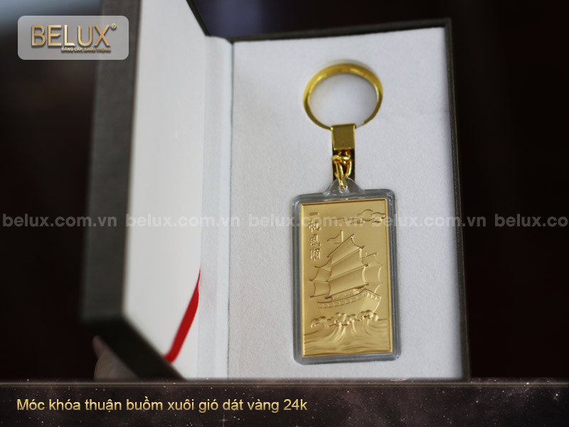 Móc khóa Thuận buồm xuôi gió dát vàng 24k