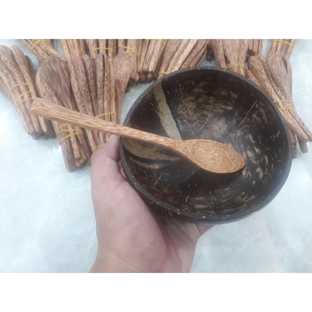 Bát gáo dừa tặng thìa gỗ dừa