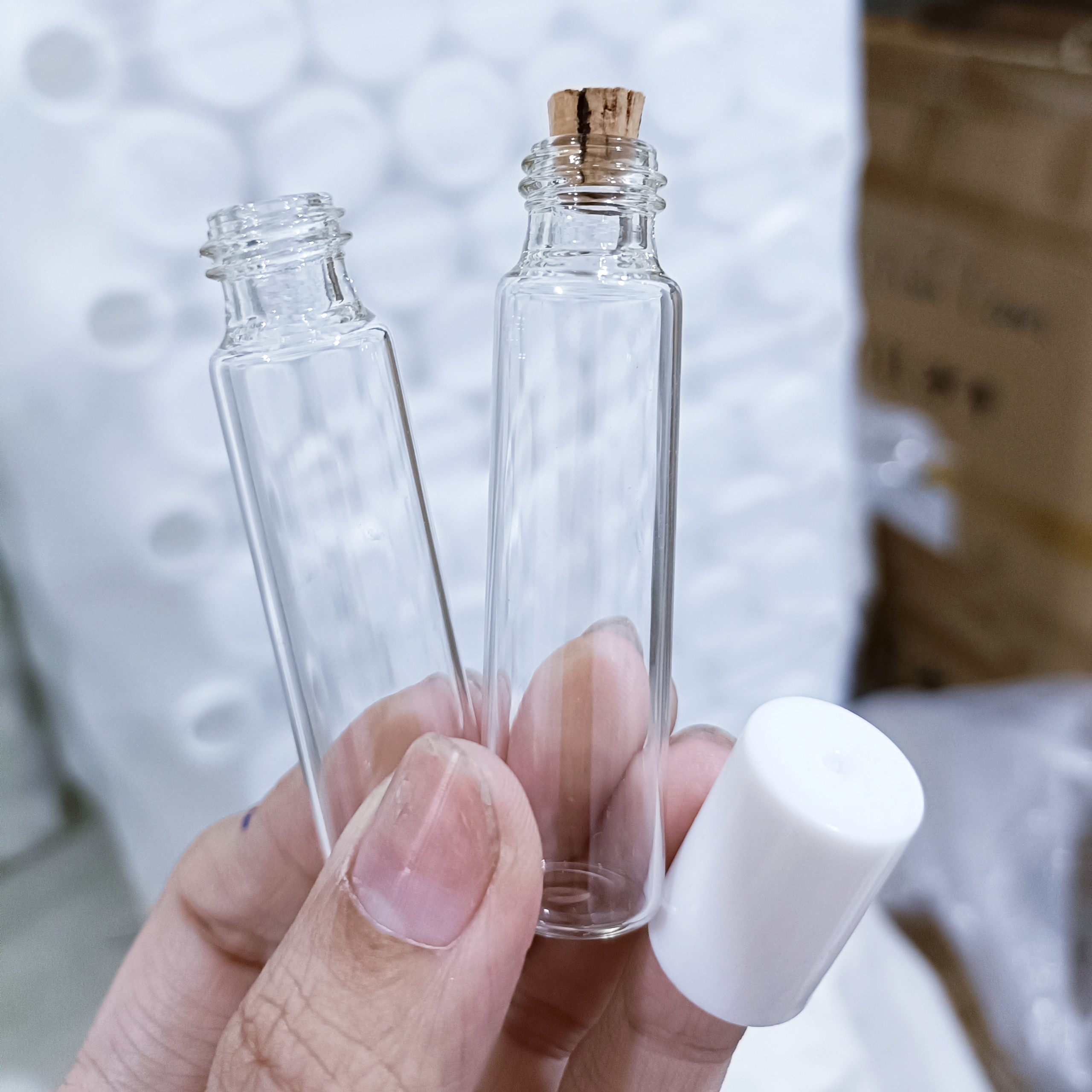 Bộ 5 Lọ Thủy Tinh Nắp Vặn Trắng Kèm Nút Bần 10mL