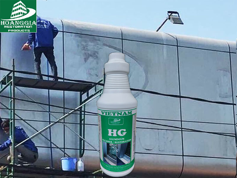 Dung dịch vệ sinh làm sạch ố mốc Canxi, lazang, kinh ,sơn xe ô tô HG Aluminium Cleaner &amp; Restorer 1000ml