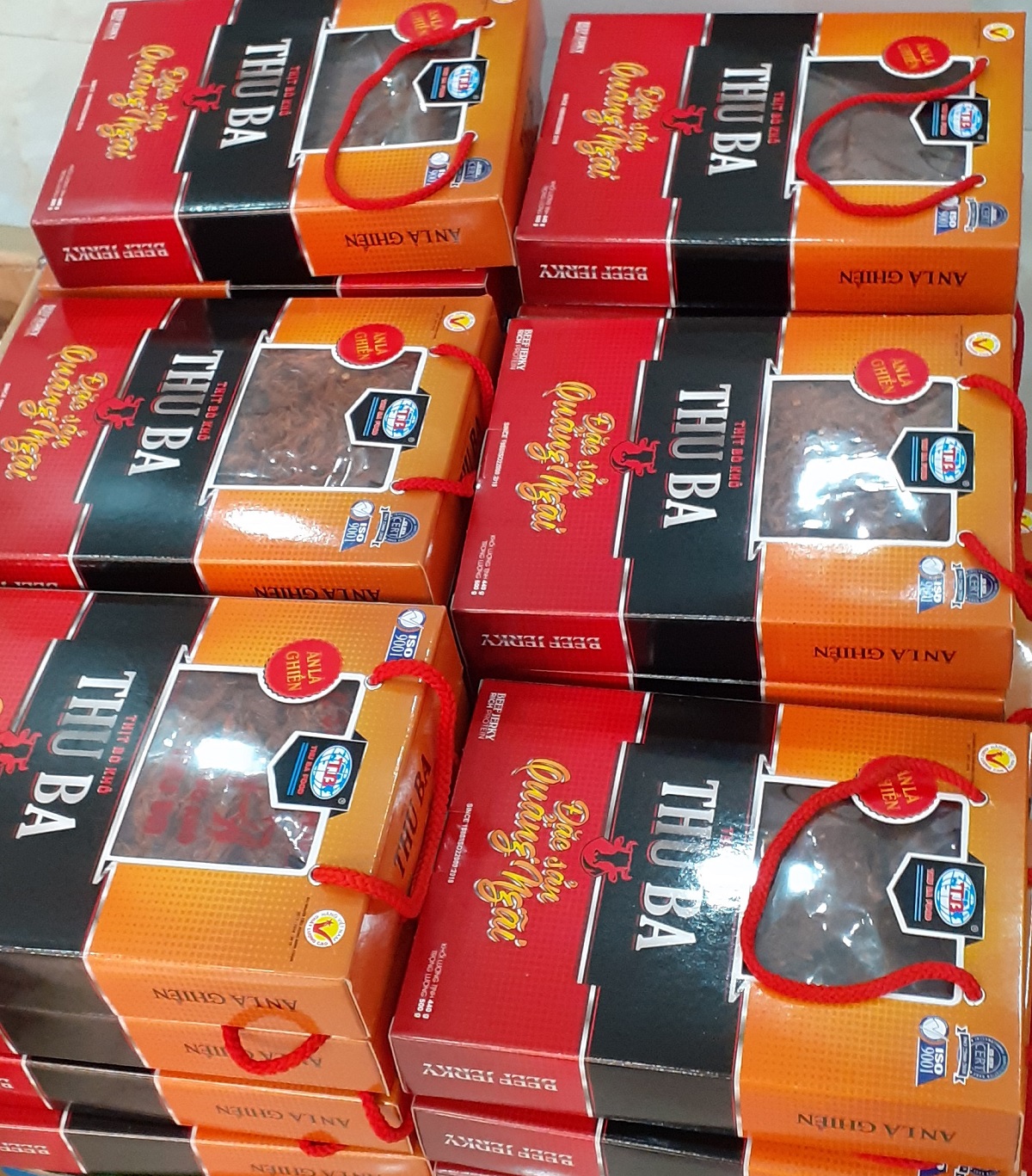 Combo 1 hộp bò khô sợi 500gr+ 1 hộp khô lát 500gr quà tặng