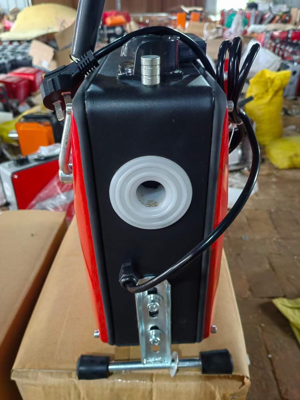Máy thông tắc cống GQ 150-1800w tặng kèm cuộn dây 16mm dài 15m và cuôn dây 22mm dài 15m và 4,5m dây lò xo phi 8mm