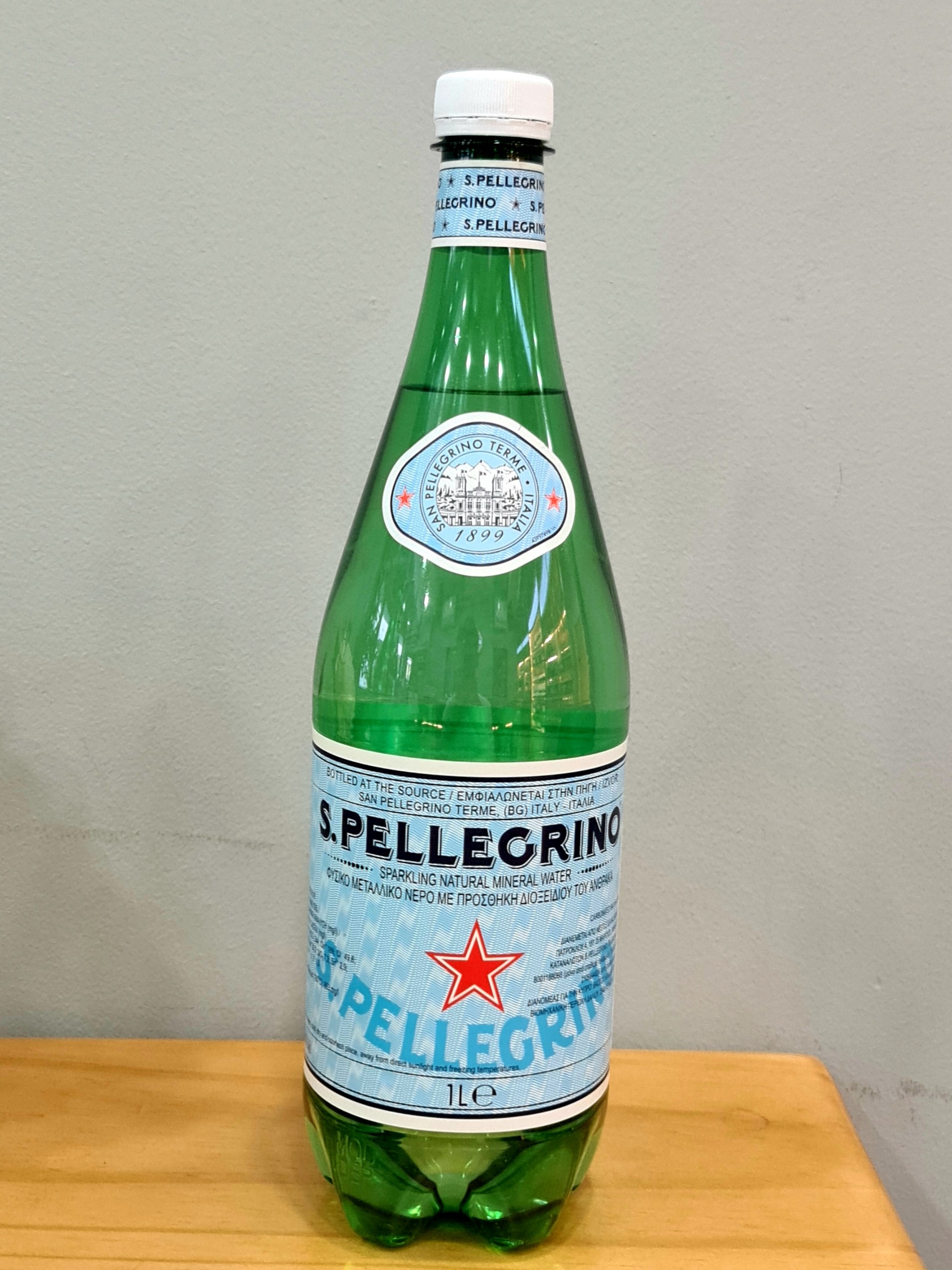 Nước khoáng có ga tự nhiên Sanpellegrino - 1000ml