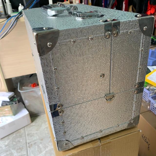 Cốp trang điểm chuyên nghiệp phụ kiện cưới Giang .