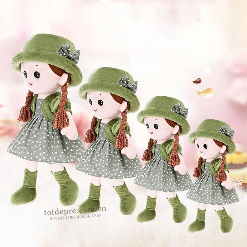 Búp bê bông cô bé đội mũ nhung váy hoa