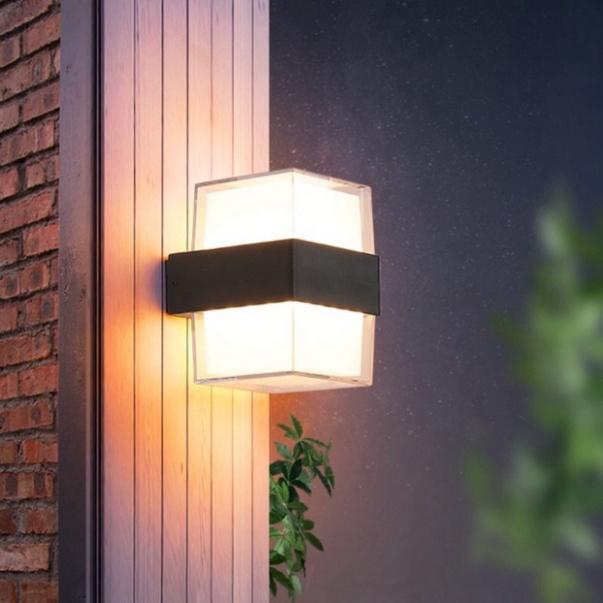 Đừn tường ngoài thiên nhiên tự nhiên chồng nước led DT HQ