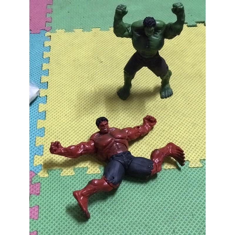 Mô hình người khổng lồ xanh Green Hulk và người khổng lồ đỏ Red Hulk siêu ngầu