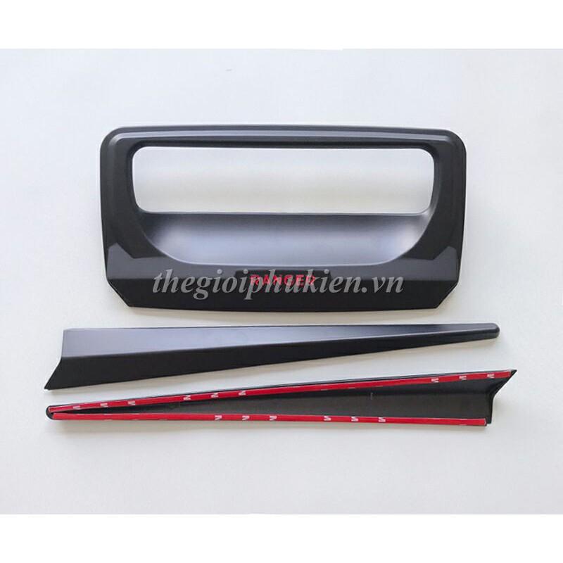 Ốp trang trí tay mở cốp sau Ford Ranger