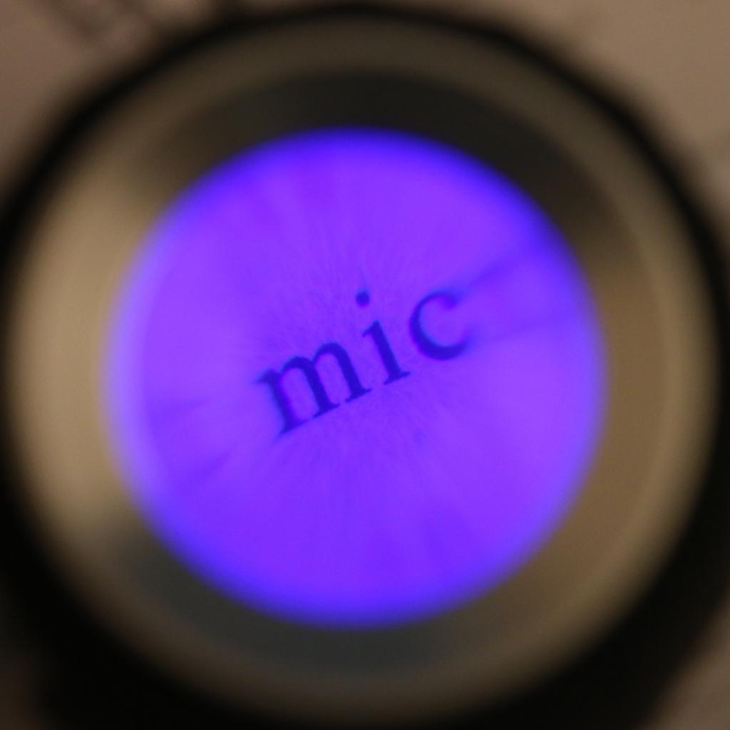 Handheld Magnifier Magnifying Glass with LED and UV Light Magnification 30X