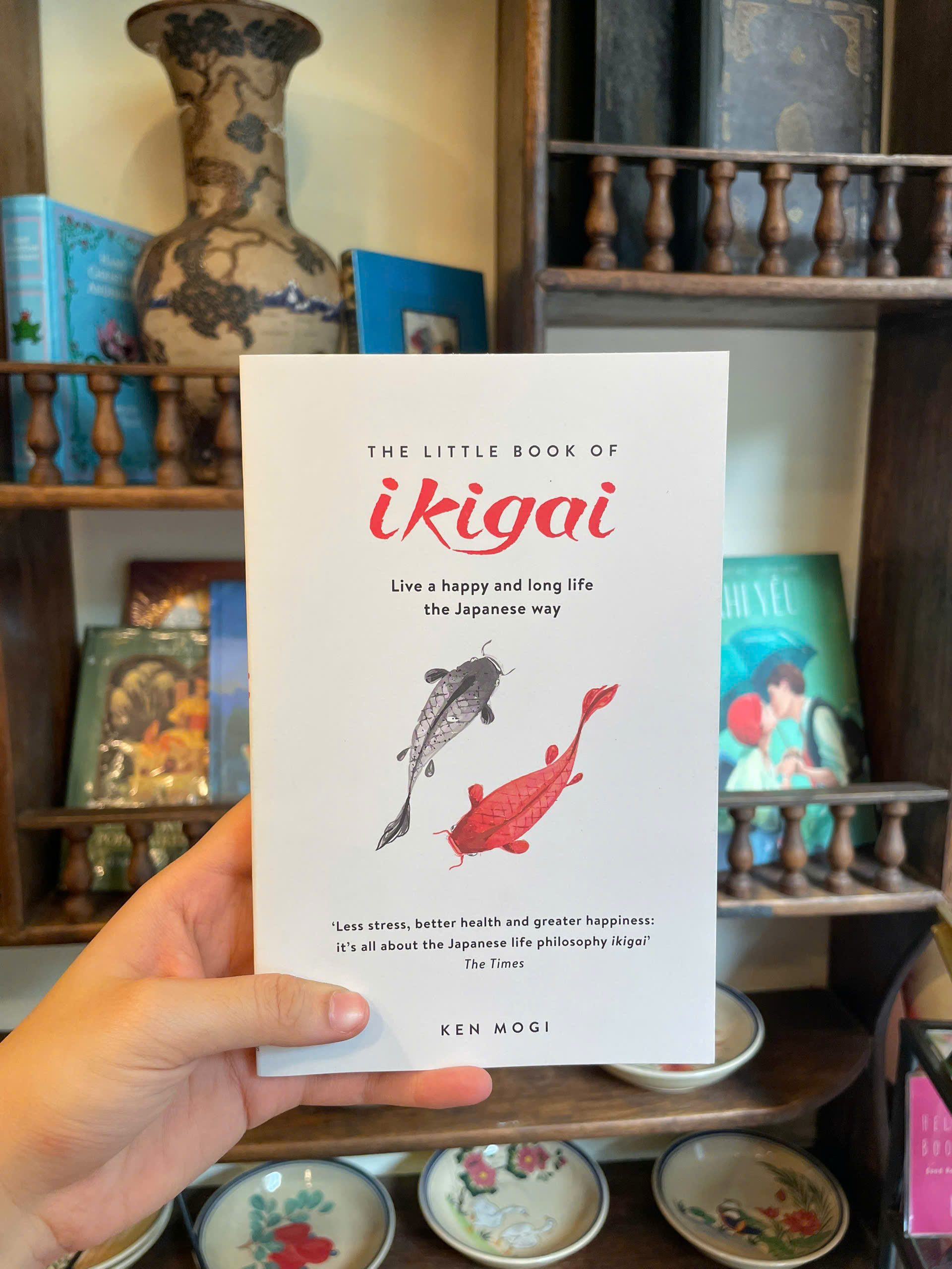 Sách - The Little Book of Ikigai: Live a happy and long life the Japanese way by Ken Mogi