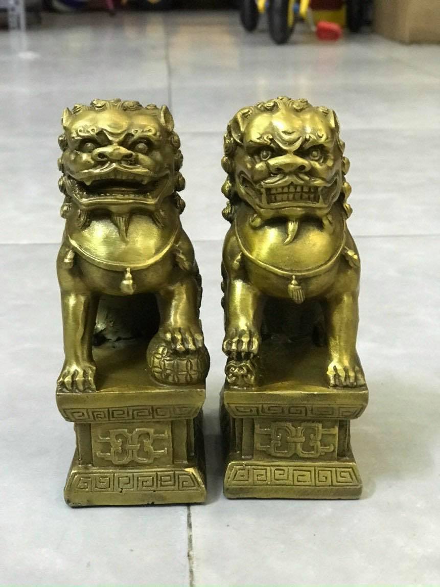 Nghê ngai bệ bằng đồng