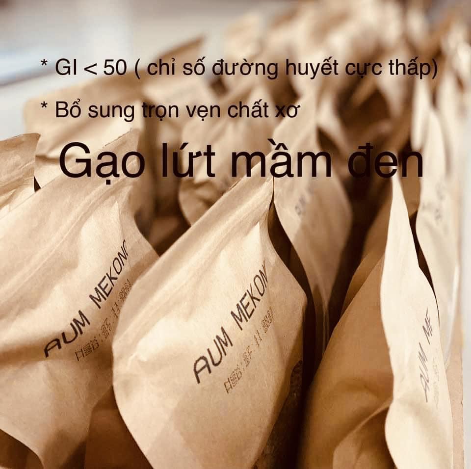 Gạo lứt mầm đen AUM Mekong 1kg