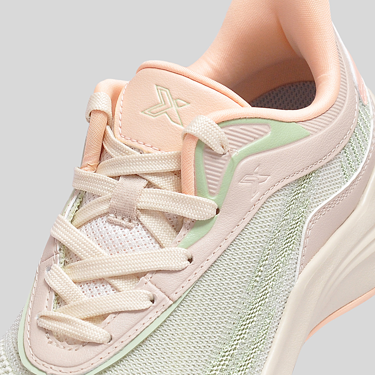 Giày Thể Thao sneaker Nữ Biti's Hunter HSW008400KEM (Kem)