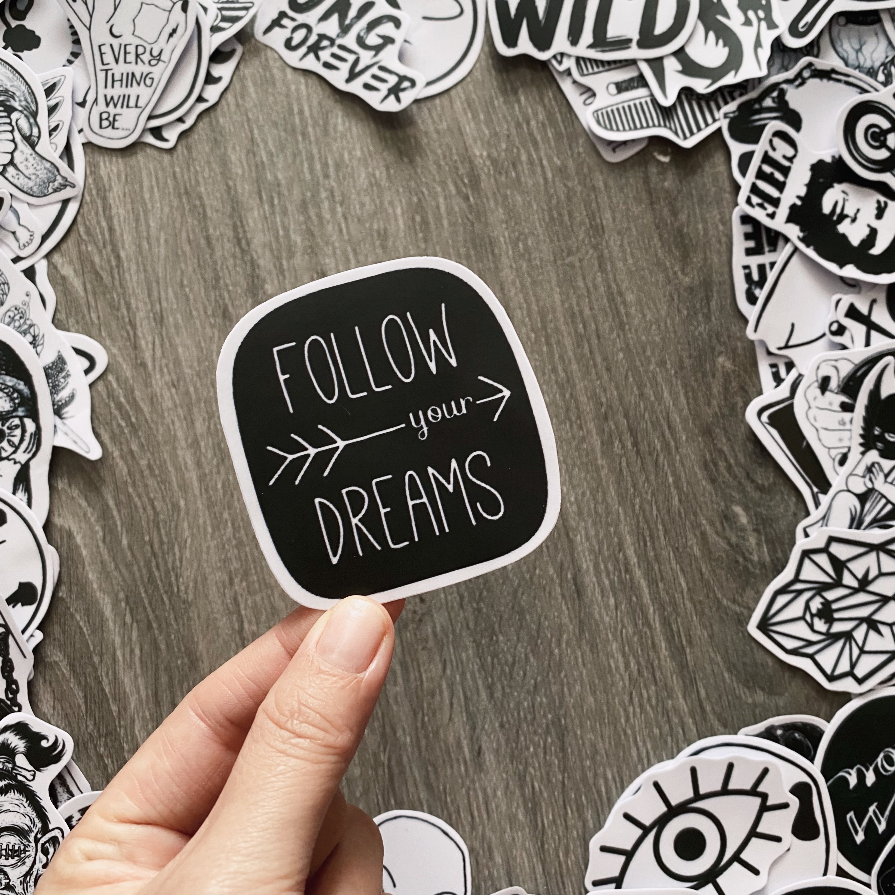 Sticker TRẮNG ĐEN - Black White - Dán Trang Trí - Chất Liệu PVC Cán Màng Chất Lượng Cao Chống Nước, Chống Nắng, Không Bong Tróc Phai Màu