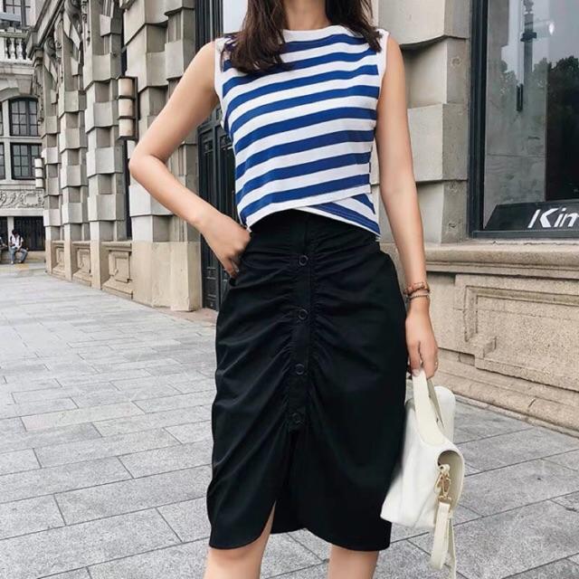 SET ÁO SỌC CHÂN VÁY ĐEN Y HÌNH