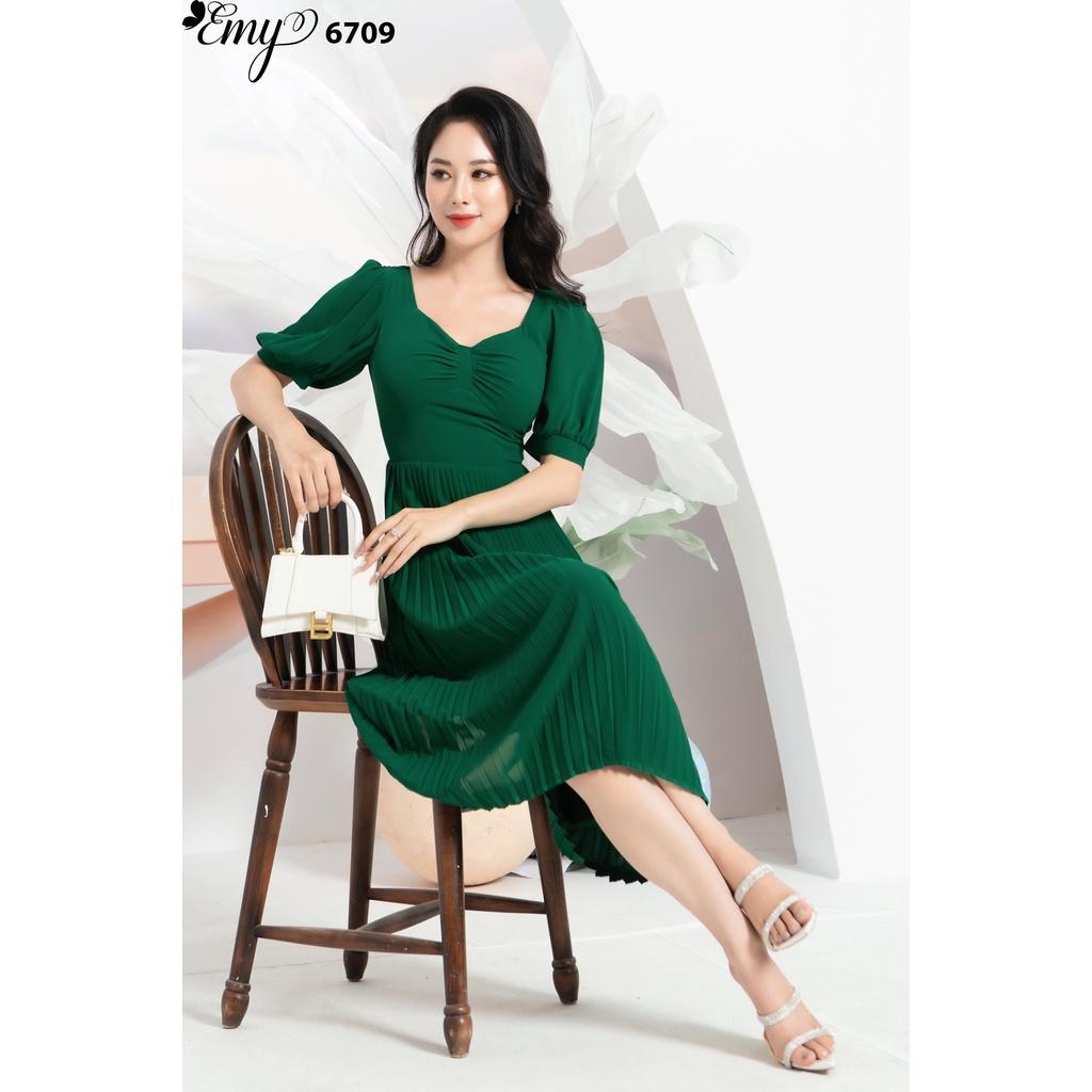 Đầm EMY EM6709 Xoè Dập Ply Xanh Lá