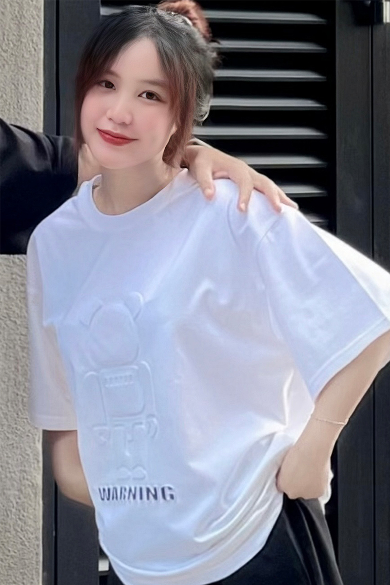 Áo thun cổ tròn (Unisex) NOVELTY YOUNGTOPS - màu đen họa tiết POWER in dập nổi230536T - L (Chiều cao m70-m77 /cân nặng &lt;80kg)