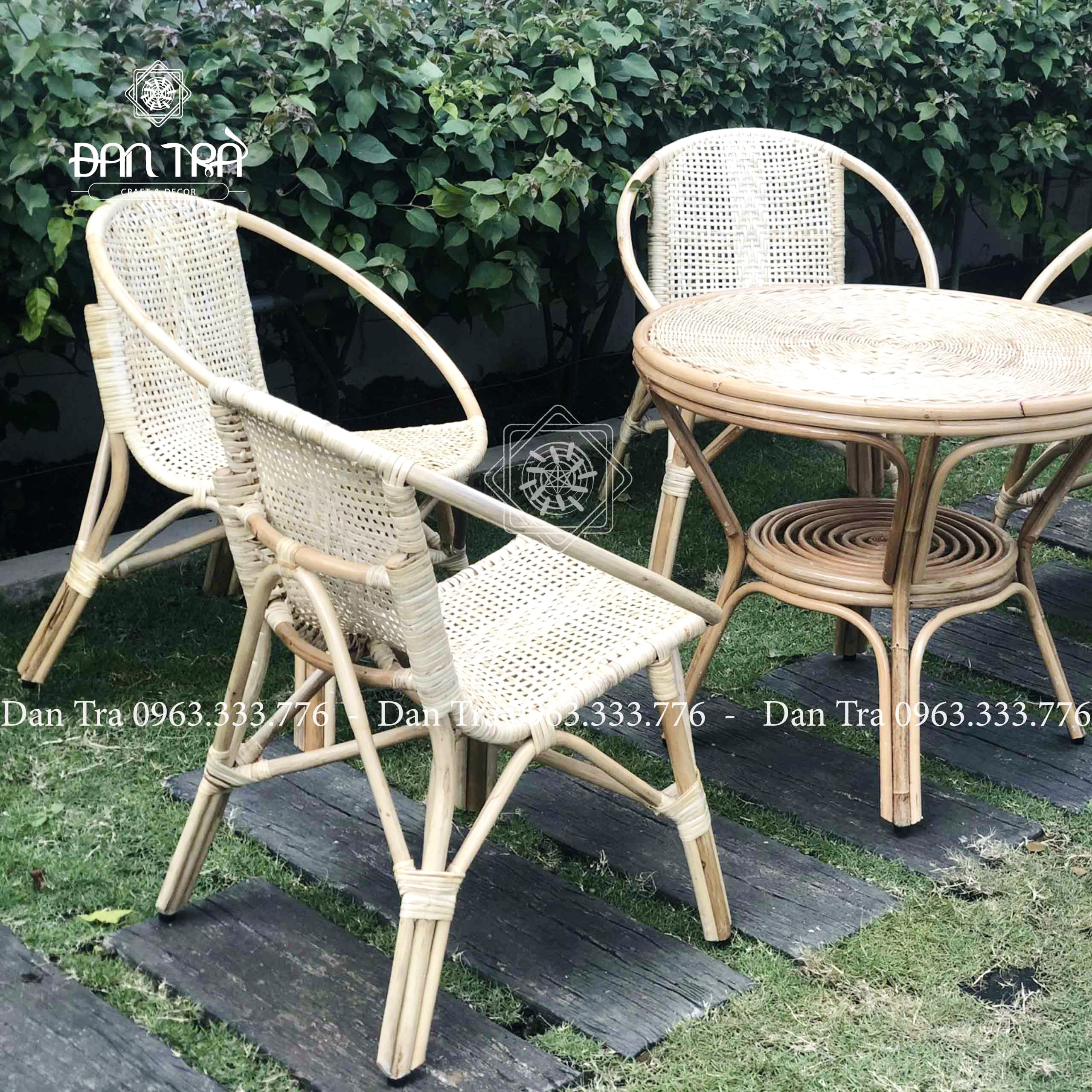 Bộ Bàn Ghế Mây Sân Vườn 4 Ghế Đan Mặt Trắng Và Bàn Tròn Cao Câp -Bộ Bnà Ghế Mây Nhỏ Gọn- Bộ Bàn Ghế Decor Không Gian Xanh- Nội Thất Mây Tre Đan Trà