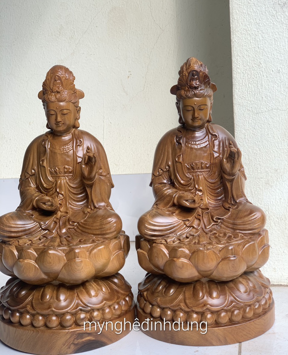 Tượng phật đại thế trí bồ tát bằng gỗ bách xanh thơm nức kt cao 30x15x15cm