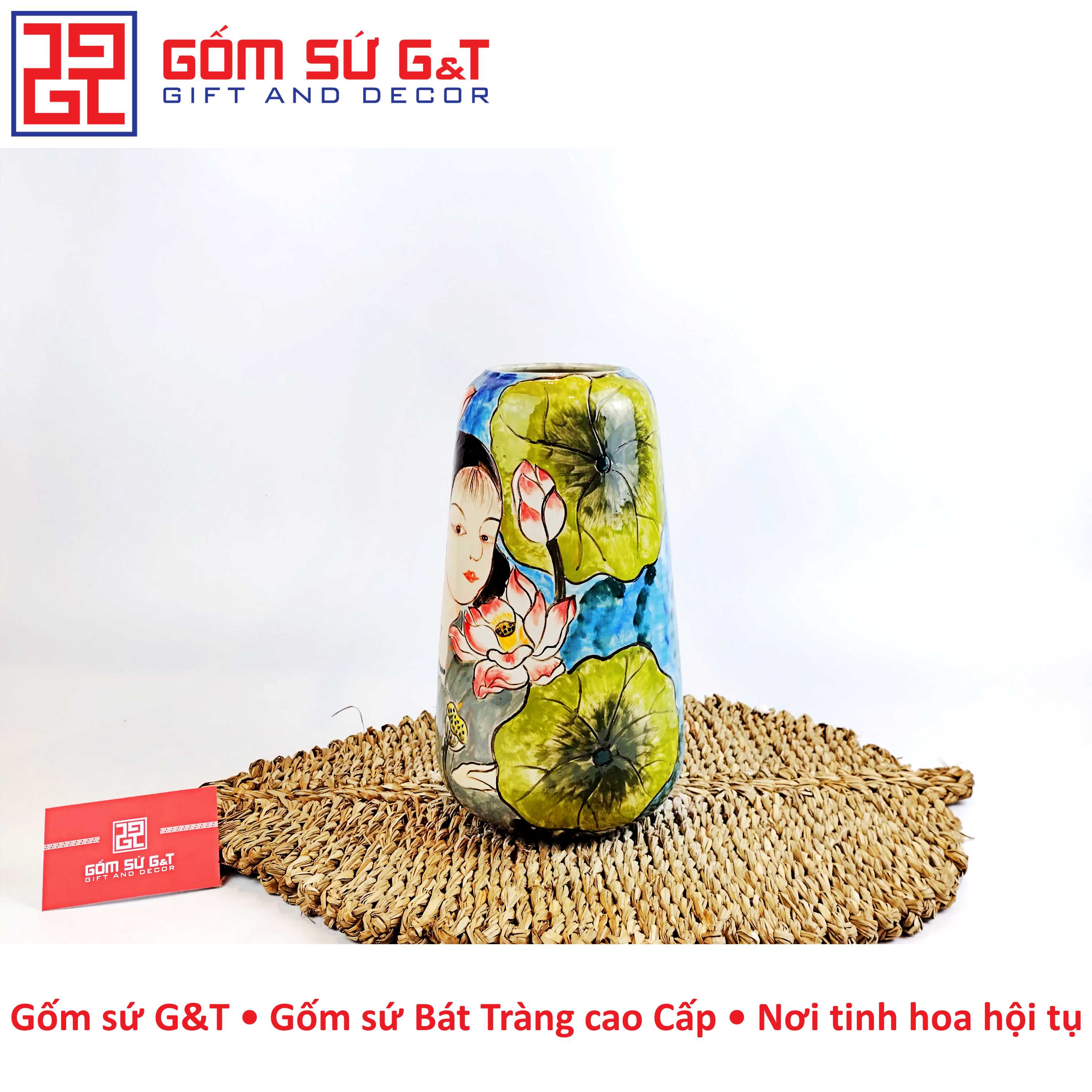 Lọ hoa dáng đu đủ cô gái bên hoa sen Gốm Sứ G&T