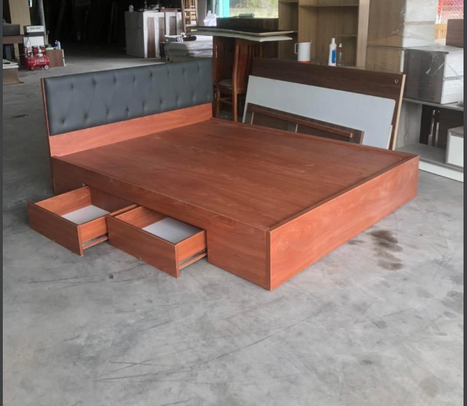 Giường gỗ công nghiệp đầu giường bọc nệm Juno Sofa