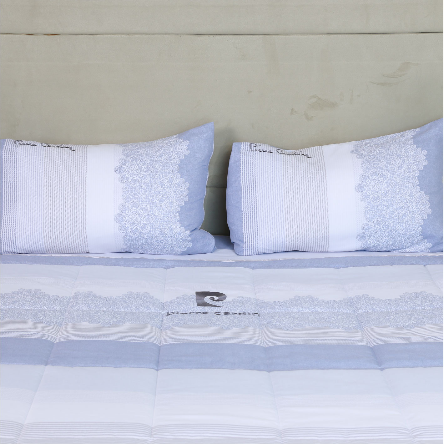 Bộ ga giường phòng ngủ 4 món Pierre Cardin, chất liệu Tencel cao cấp, mềm mại thoải mái, sang trọng - PCABDC 001