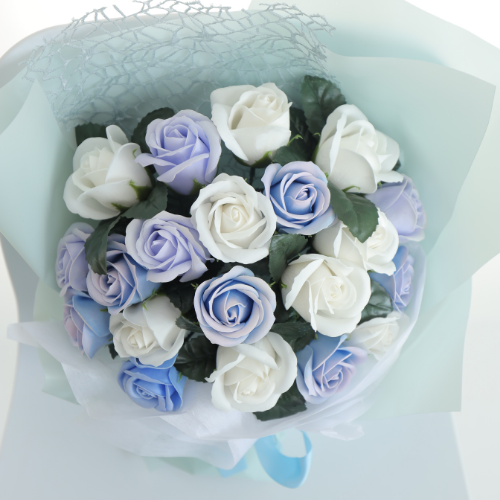 Bó hoa 20 bông hồng sáp tím trắng