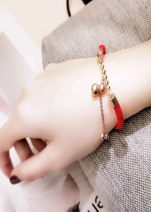 Lắc tay titan dây đỏ hồ lô tài lộc không phai không đen rỉ LT20